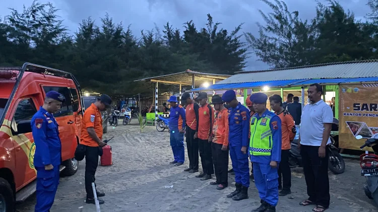 Terseret Ombak di Pantai Menganti Kisik Cilacap, 2 Remaja dicari Tim SAR