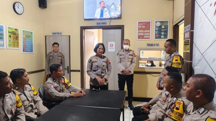 Dukung Pemberantasan TB Paru, Biddokkes Polda Jateng Asistensi di Purbalingga