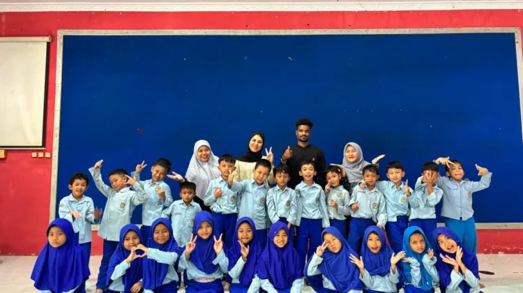 Siswa SD BUMIMU Belajar Bersama Mahasiswa Internasional UMP