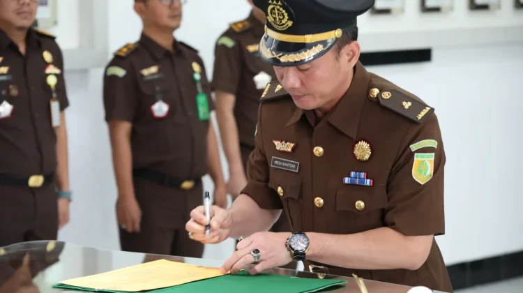 Medi Santoni Resmi Dilantik sebagai Kasi Pidum Kejari Purwokerto