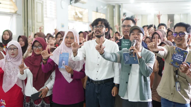 Koko Kenalkan Buku “Berteman dengan Luka Masa Kecil” di Purwokerto