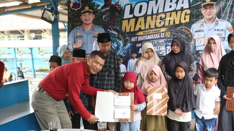 Lomba Mancing dan Santunan Anak Yatim Meriahkan Hari Bhayangkara ke-80 di Pejagoan