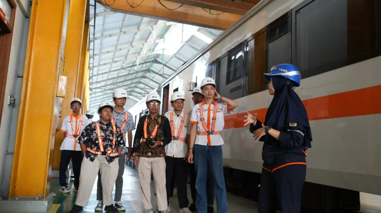 Apresiasi Dukungan Komunitas, KAI Daop 5 Gelar Visitasi Depo Sarana Purwokerto