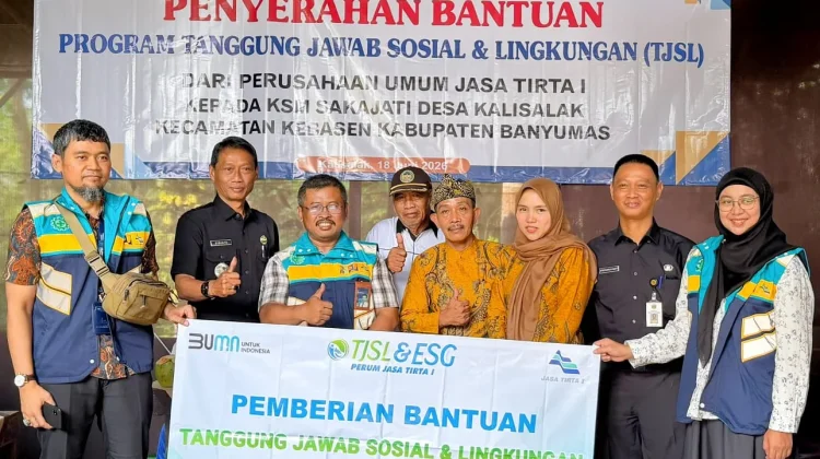 TPST Saka Jati Kalisalak Terima Bantuan Mesin Pengolah Sampah
