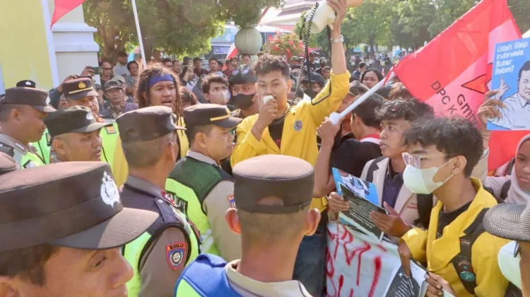 Polres Tegal Kota Kerahkan 300 Personel, Jaga Aksi Aliansi Mahasiswa Tegal