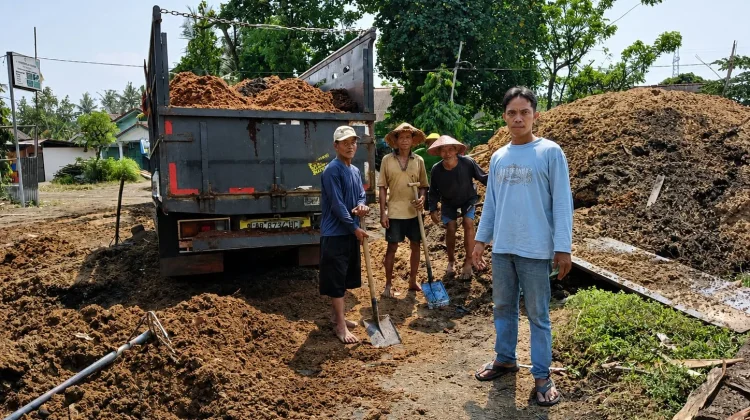 Limbah Jadi Energi, Program PLTU Adipala Dongkrak Ekonomi Warga