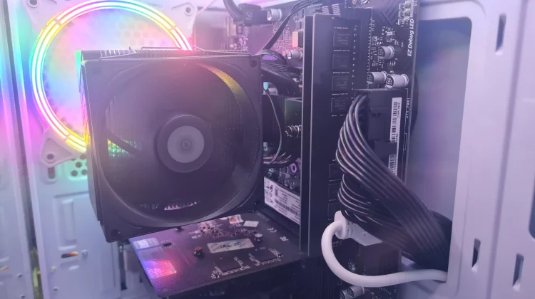 Mengenal Tentang RAM (Random-Access Memory)
