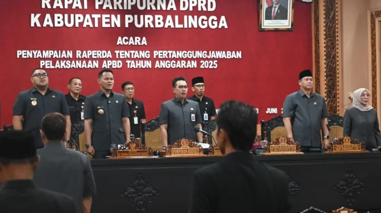 Pemkab Purbalingga Sampaikan Raperda APBD 2025