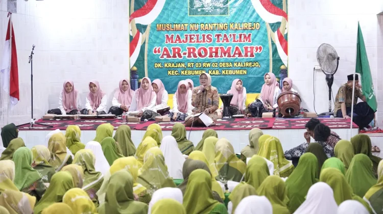 Hadiri Pengajian Muslimat NU Kalirejo, Bupati Kebumen Soroti Pergaulan Bebas