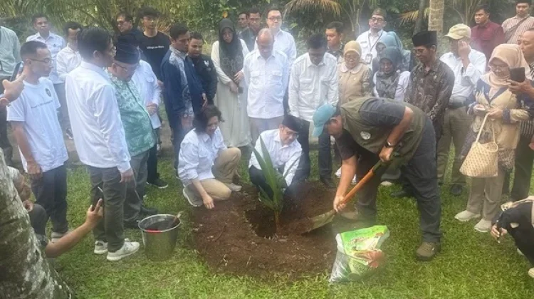 Siti Mukaromah Dukung Menko PM Bangun Laboratorium Gula Kelapa