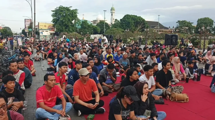 Ratusan Warga Padati CFD Alun-Alun Purwokerto, Nobar Piala Dunia 2026 Bersama RRI