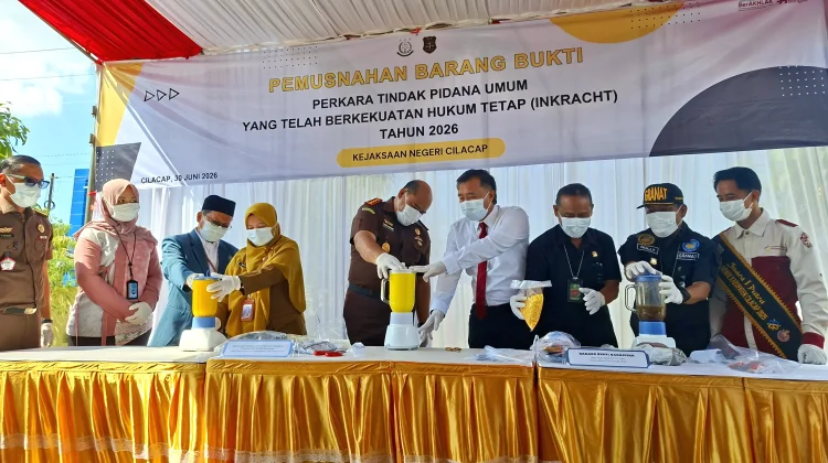 Kejari Cilacap Musnahkan Barang Bukti 110 Perkara Pidana 2026 Berstatus Inkrah