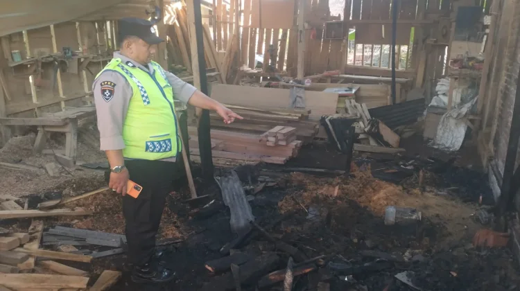 Bengkel Kayu di Klirong Terbakar, Kerugian diperkirakan Mencapai Rp5 Juta