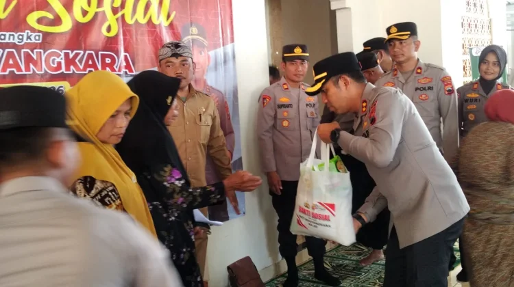 Peringati Hari Bhayangkara, Polres Tegal Beri Bantuan Warga Terdampak Bencana