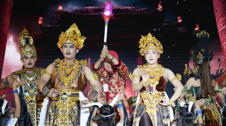 Bupati Berharap Sendratari "The Tales of Karangbolong" Jadi Magnet Baru Wisata Kebu