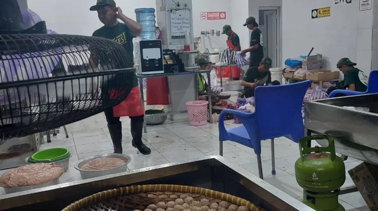 Higienitas Penggilingan Daging Sapi Jadi Perhatian Utama Pelaku Usaha Bakso