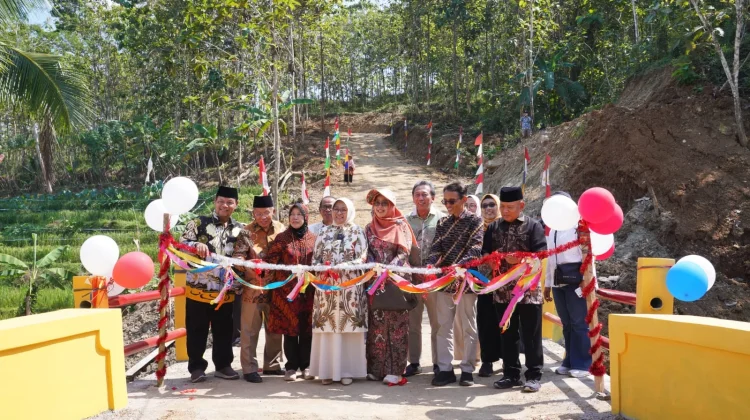 Jalan-Jembatan Siti Sudar Diresmikan, Akses Pertanian Plumbon Kini Lebih Singkat