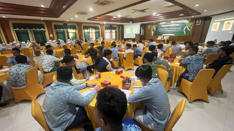 LEAD FOSIT Jateng Bekali Siswa Jadi Pemimpin Berkarakter