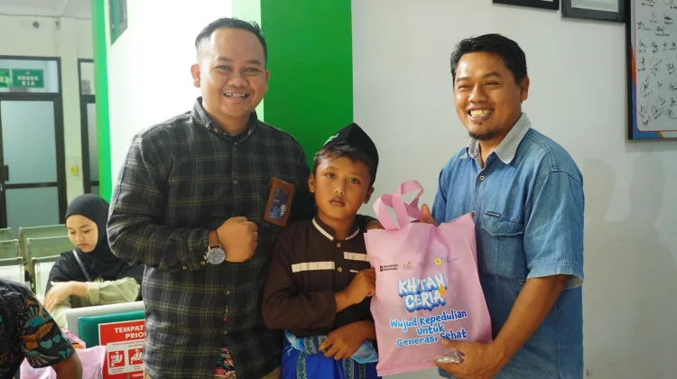 PLTU Adipala Gelar Khitan Ceria Gratis, Wujud Kepedulian untuk Generasi Sehat