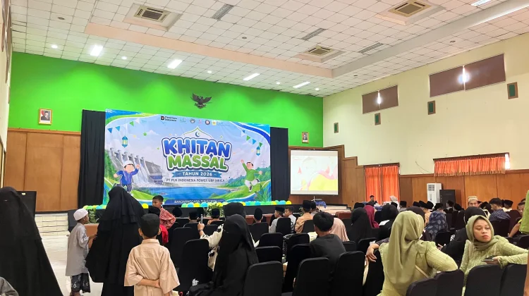 Puluhan Anak Ikuti Khitanan Massal di Banjarnegara