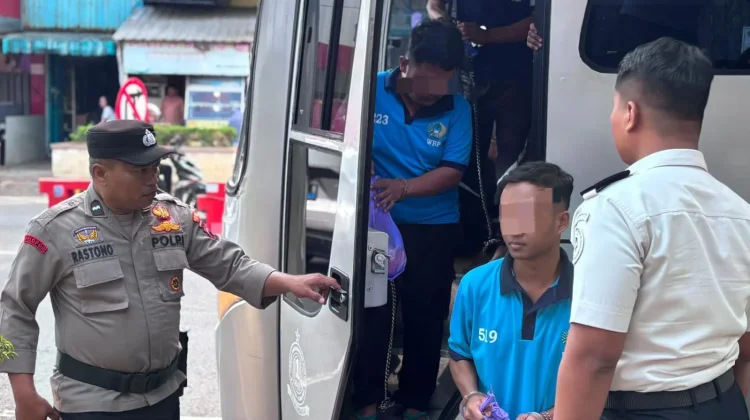 Kurangi Kepadatan Hunian, Lapas Cilacap Pindahkan 18 Warga Binaan ke Purwokerto