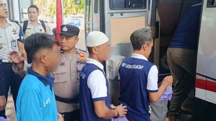 Kurangi Kepadatan Hunian, Lapas Cilacap Pindahkan 18 Warga Binaan ke Purwokerto