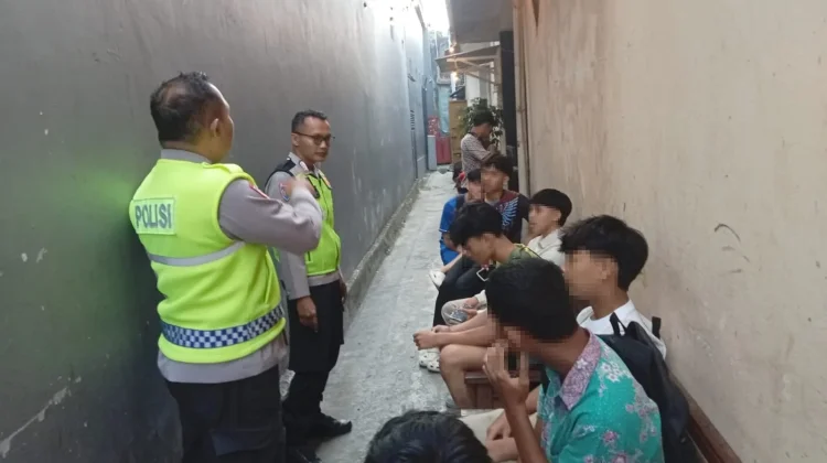 Nongkrong saat Jam Sekolah, 15 Pelajar Diberi Pembinaan Polsek Purbalingga