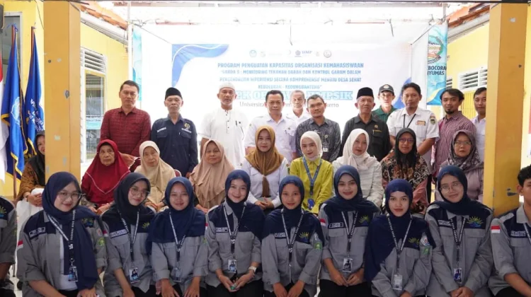Mahasiswa UMP Gencarkan Edukasi Cegah Hipertensi di Desa Kebocoran