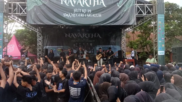 Ruang Hampa Meriahkan Puncak HUT ke-29 SMAN 1 Sigaluh