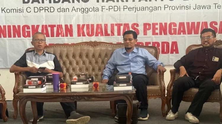 Pelajar SMKN 1 Purwokerto Diajak Jadi Generasi Kritis dan Aktif Berdemokrasi