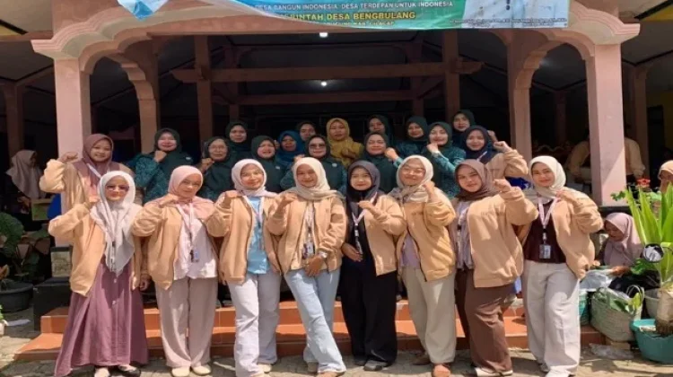 KKN 04 UNUGHA Hadiri Rakor PKK Sekaligus Sosialisasi PMB