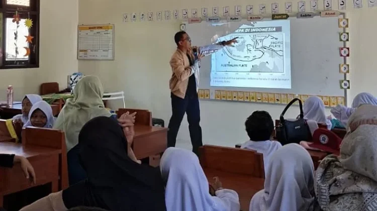 Mahasiswa Unugha Gandeng BMKG Edukasi Mitigasi Bencana