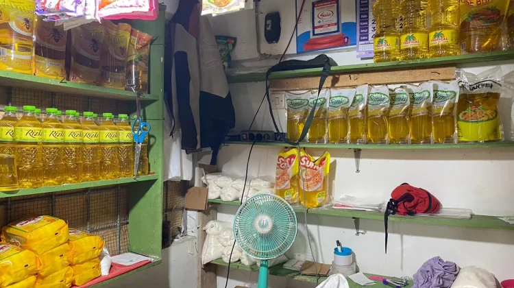 Harga Minyak di Pasar Stabil, Minyak Curah Tetap Menjadi Pilihan Warga Purwokerto