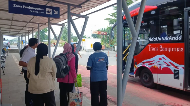 Puluhan Ribu Penumpang Manfaatkan Pintu Barat Stasiun Purwokerto