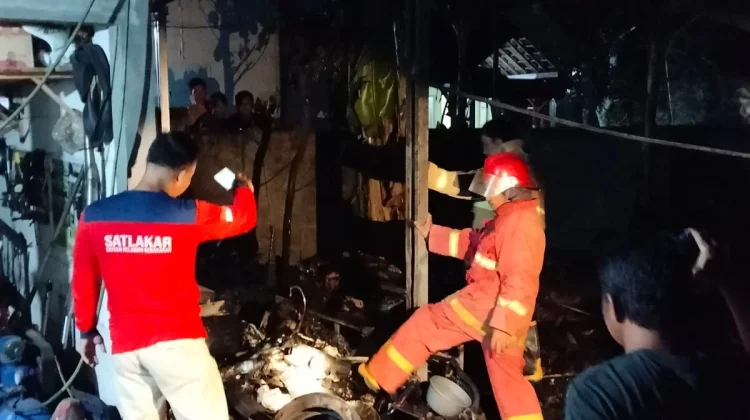 Bengkel di Bantarsari Hampir Ludes Terbakar, Diduga karena Bakar Sampah