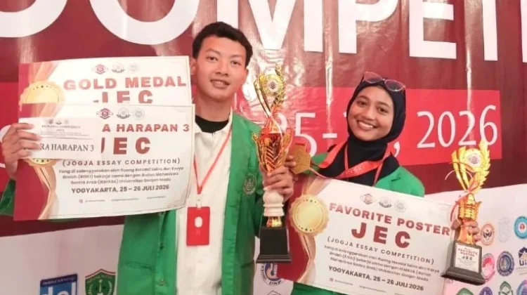 Mahasiswa FEBI UIN Saizu Borong Tiga Penghargaan