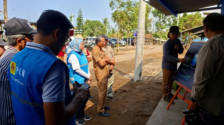 PLN EPI Terapkan Teknologi IoT di Rumah Bibit Mangrove Bunton