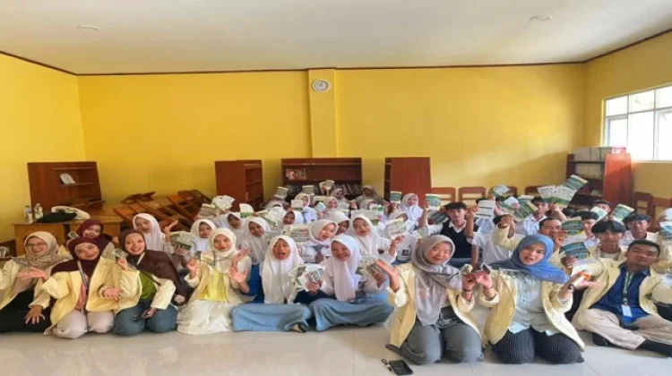 Mahasiswa KKN Gelar Sosialisasi PMB di SMK KH Ahmad Dahlan Desa Kutabima