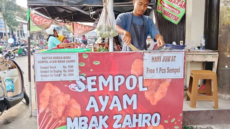 Sempol Mbak Zahro Tebar Kebaikan Lewat Jumat Berkah