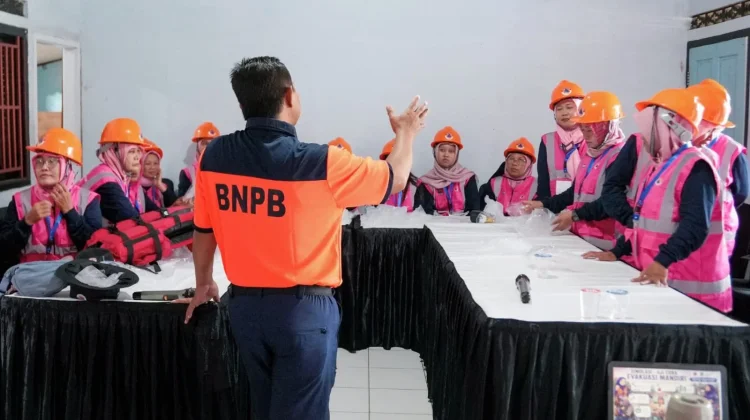 Srikandi PLN EPI Perkuat Peran Perempuan Pesisir Hadapi Ancaman Bencana