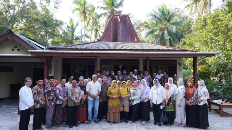 Pertemuan Kades se-Kecamatan Klirong, Bahas Persoalan Sampah Jalan Rusak
