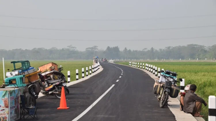 Jalan Sibalung-Pandak Diresmikan: Mobilitas Lancar, Ekonomi Bergeliat