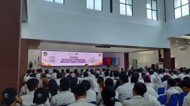 Amikom Lepas 223 Mahasiswa KKL Digitalisasi Desa