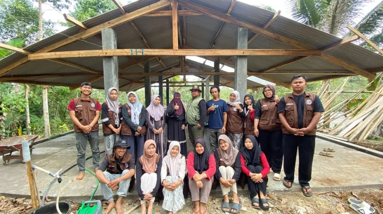KKN UIN Saizu Purwokerto Gelar Aksi Subur Bojong untuk Konservasi Air