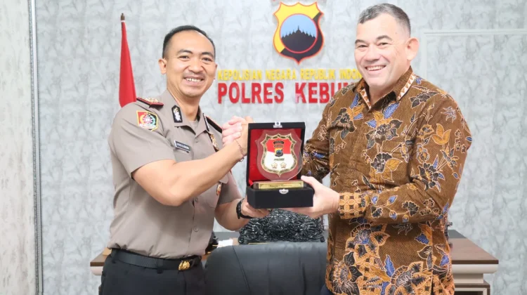 Konsul Jenderal Australia Sambangi Polres Kebumen, Pererat Silaturahmi