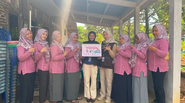 Flipchart Kesehatan Karya Mahasiswa UIN Saizu Dukung Edukasi Posyandu