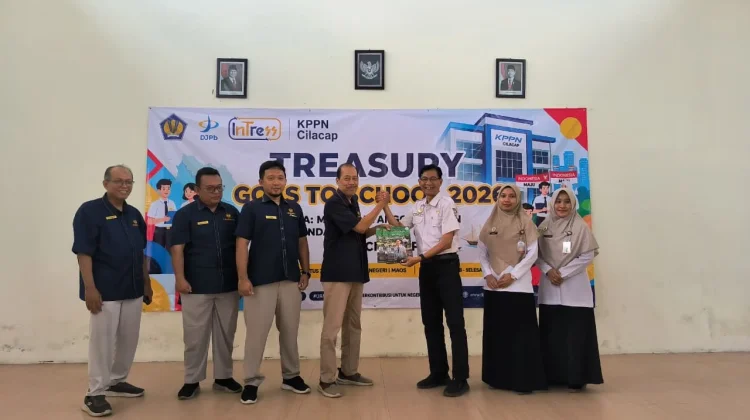 Treasury Goes to School Hadir di SMPN 1 Maos, KPPN Cilacap Edukasi Keuangan Negara