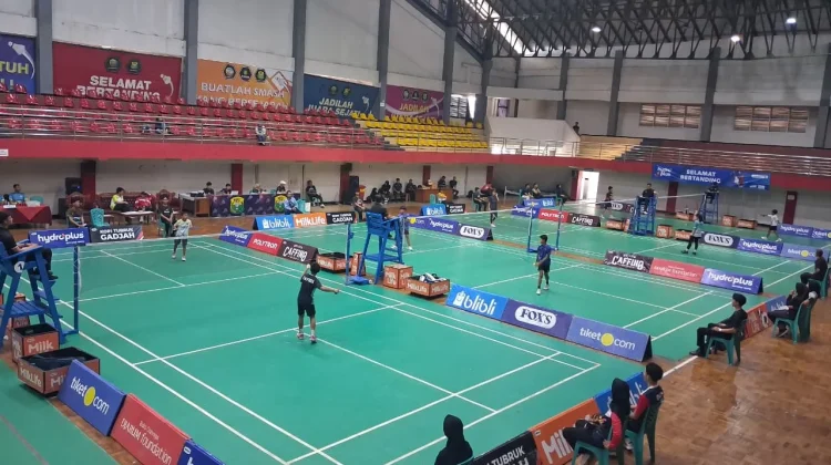 Kejuaraan Bulu Tangkis Antarpelajar Banyumas Jaring Bibit Atlet Muda Berbakat