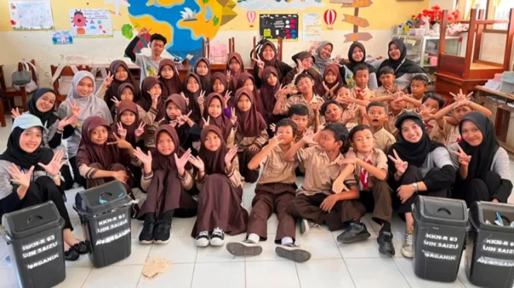 KKN UIN Saizu Edukasi Siswa SDN 1 Karangnangka Pilah Sampah