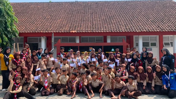 KKN Unugha Edukasi Siswa SDN Bengbulang 01 Tentang Pentingnya Menabung